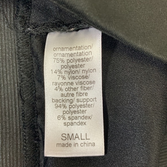 Maurice’s Textured Leggings Black Waist band Size Small Check design Stretchy - Picture 8 of 9